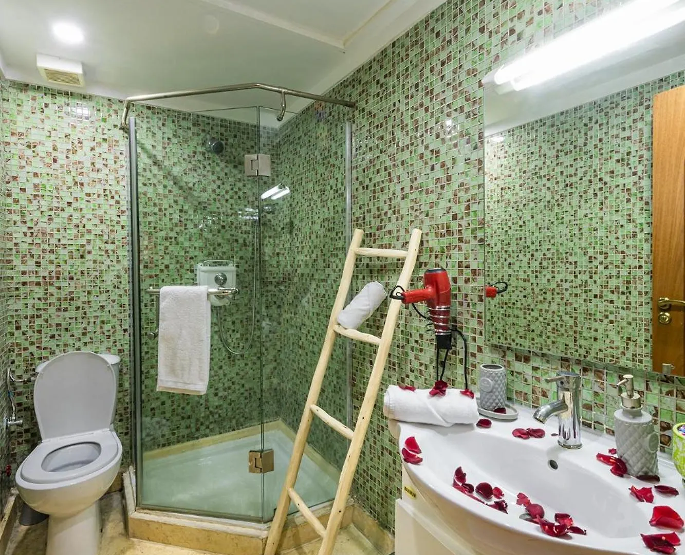 Appartement Bien Equipe Au Centre Ville Garage Prive Et Climatiseur Fibre 5G Marrakesh 0*,