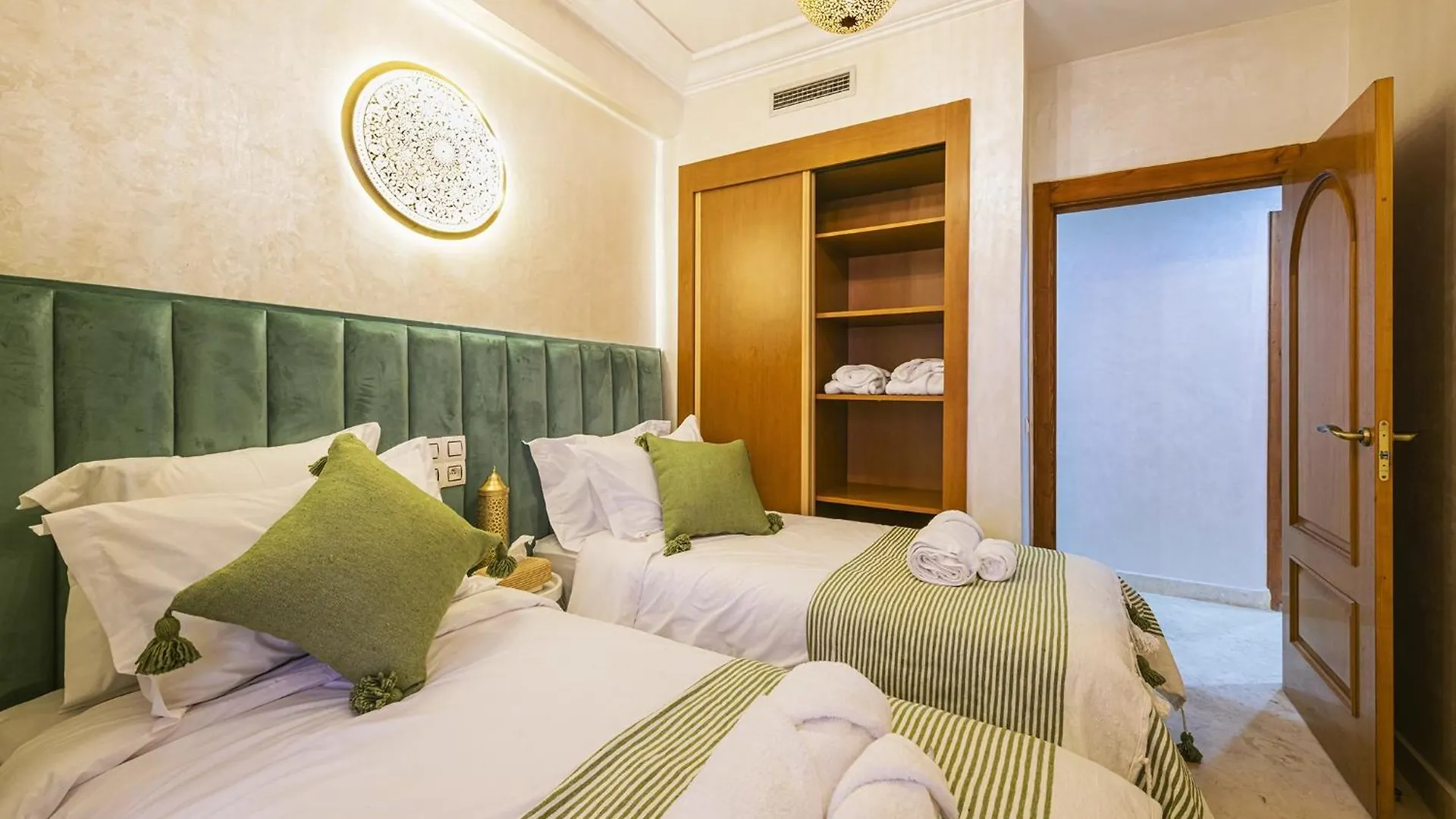 Appartement Bien Equipe Au Centre Ville Garage Prive Et Climatiseur Fibre 5G Marrakesh