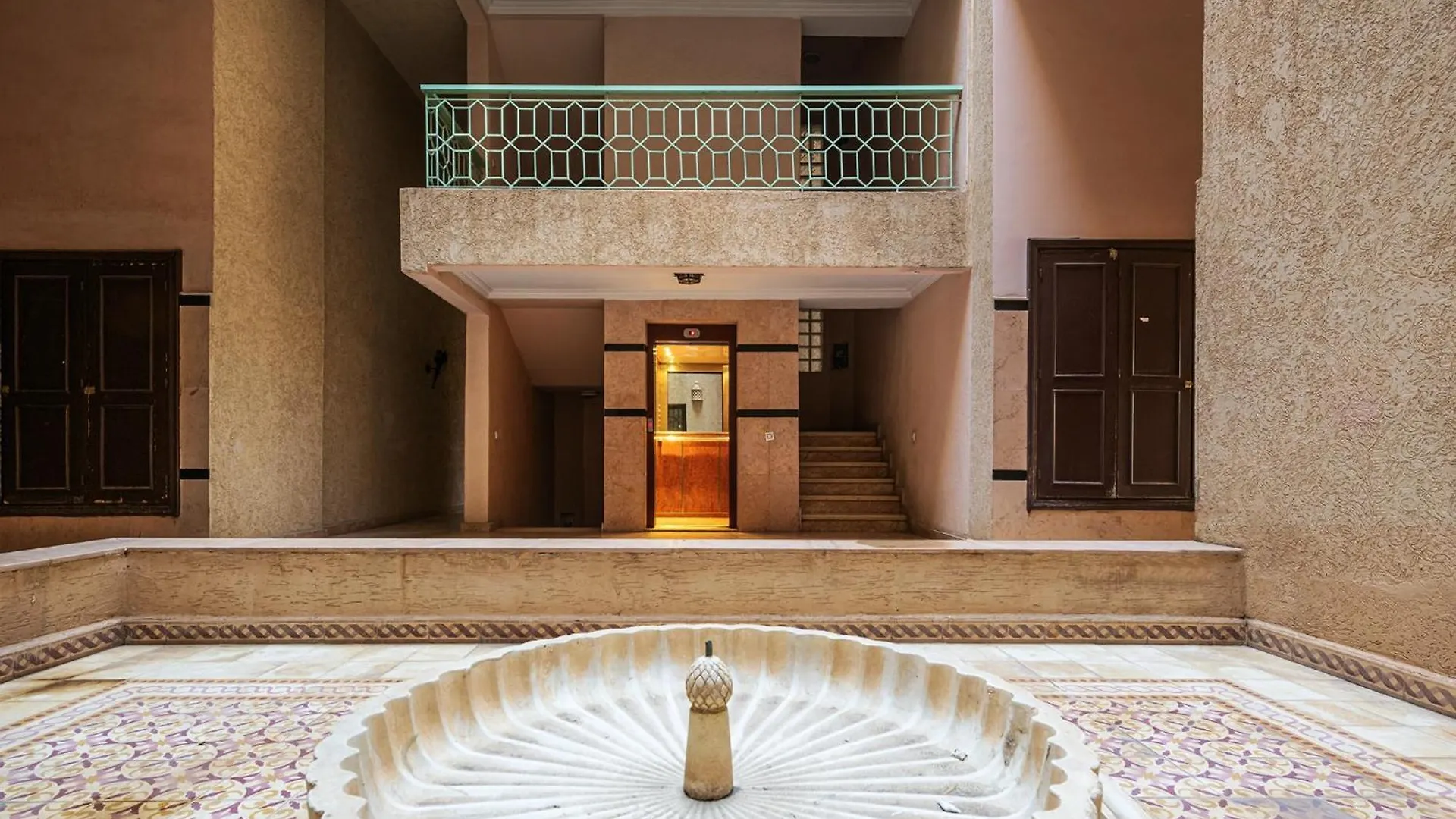 Appartamento Appartement Bien Equipe Au Centre Ville Garage Prive Et Climatiseur Fibre 5G Marrakesh