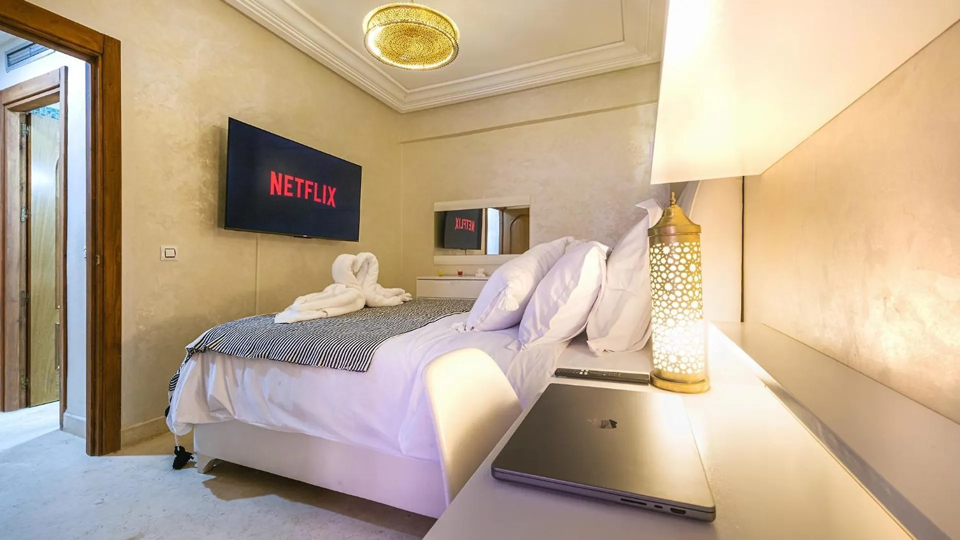 Appartement Bien Equipe Au Centre Ville Garage Prive Et Climatiseur Fibre 5G Marrakesh